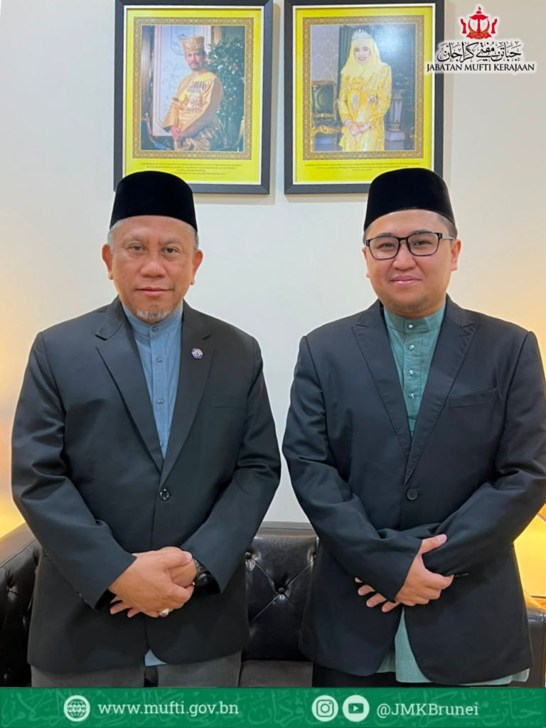 Penolong Mufti (Buhuth) Menghadiri 10th International Annual Conference On Fatwa Mui Studies Di Jakarta, Indonesia